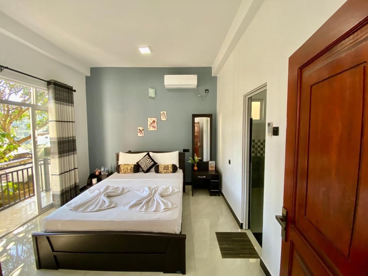 Mountain White Villa By Sunrise Kandy Kültér fotó