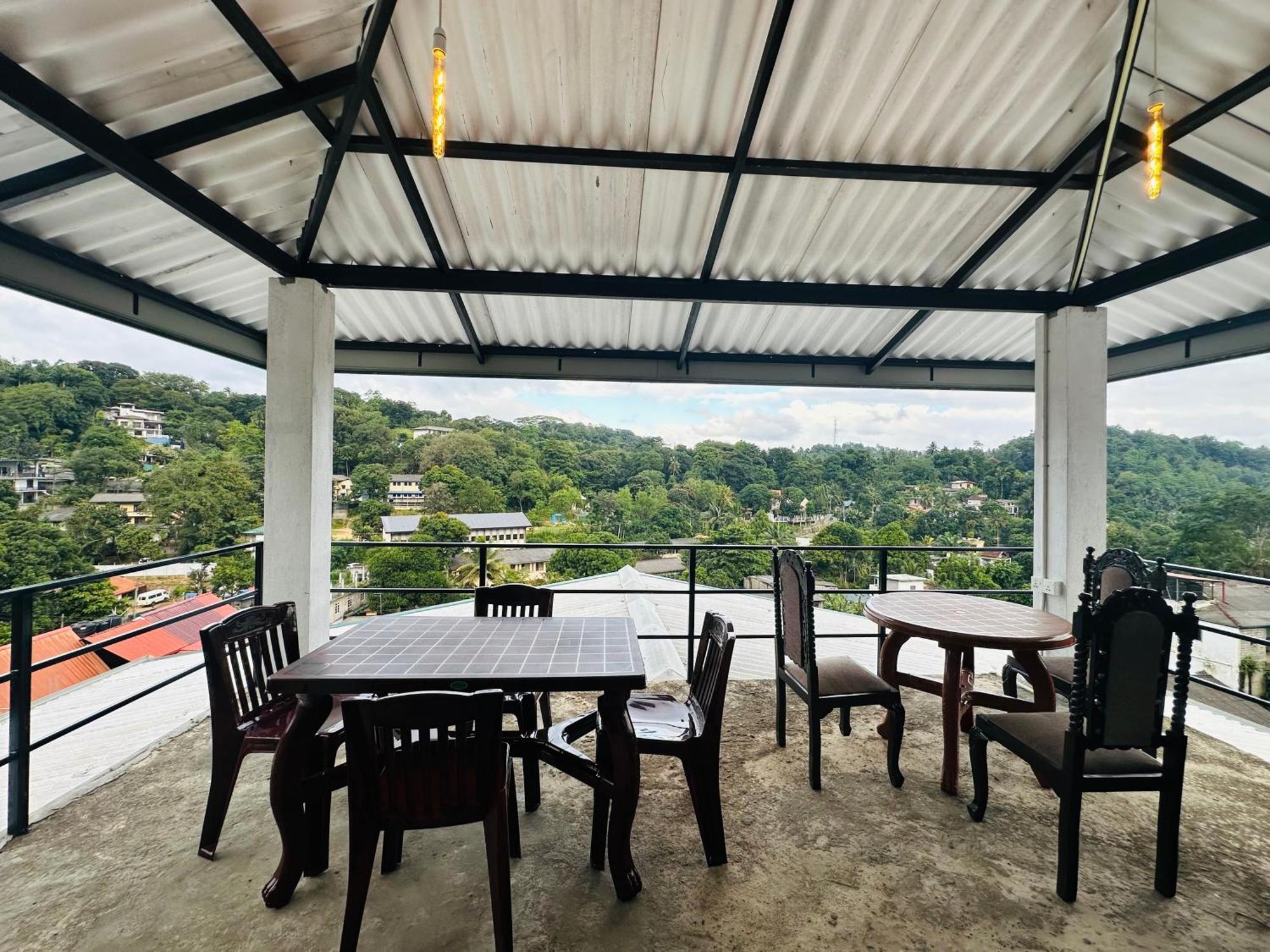 Mountain White Villa By Sunrise Kandy Kültér fotó